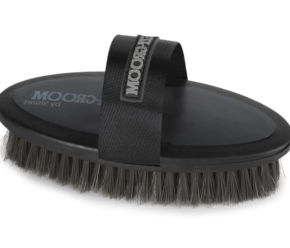 Shires Equestrian EZI-GROOM Grip Body Brush