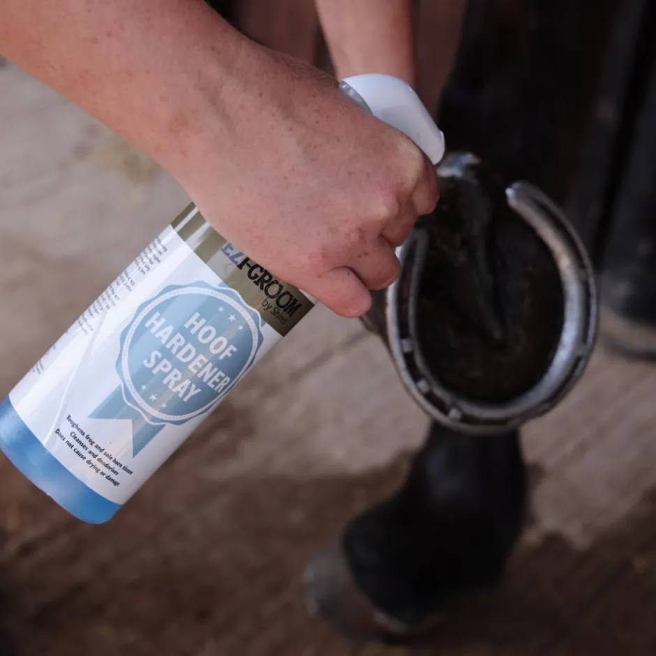 Shires Equestrian EZI-GROOM Hoof Hardener Spray