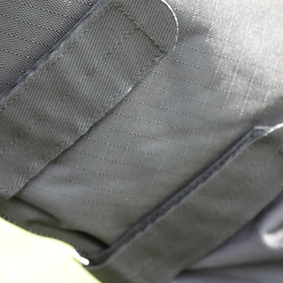 Shires Equestrian Highlander Plus 200 Turnout Rug Neck Cover
