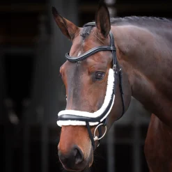 Shires Equestrian Velociti RAPIDA Fleece Curved Flash Noseband